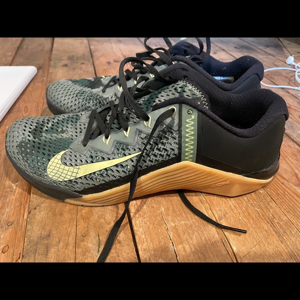 Nike metcon.